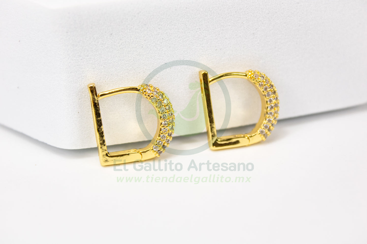 Arete 24-4 MD27 | Huggie En L Cristales