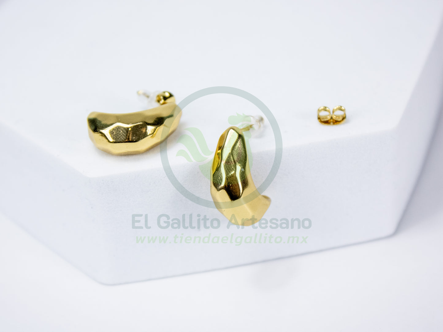 Arete 24-4 MD09 | Huggie Aro Facetado Chubby