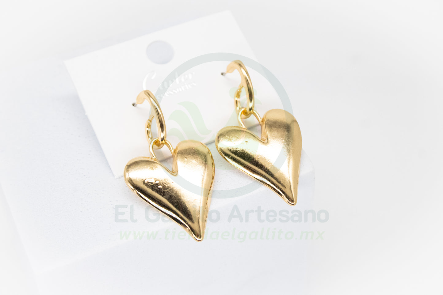 Arete Gold MD24 | Huggie Corazón Gr