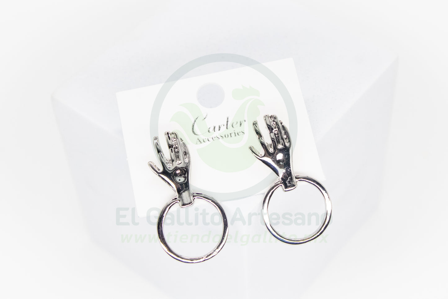 Arete Gold MD32 Silver | Mano con Aro