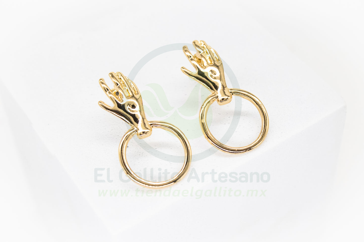 Arete Gold MD32 Gold | Mano con Aros