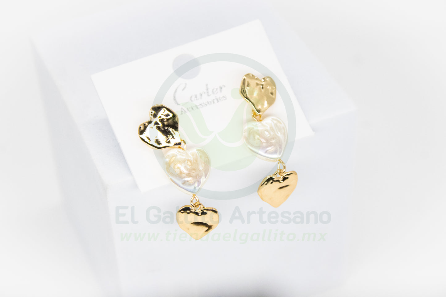 Arete Gold MD38 | Corazones Corrugados Perla