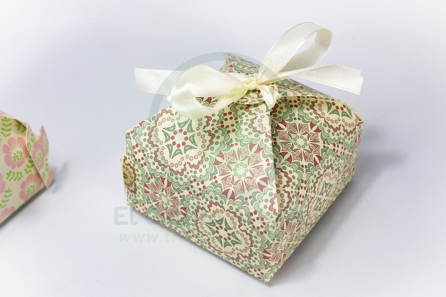 Caja Regalo 24-4 MD2 | Caja con Listón