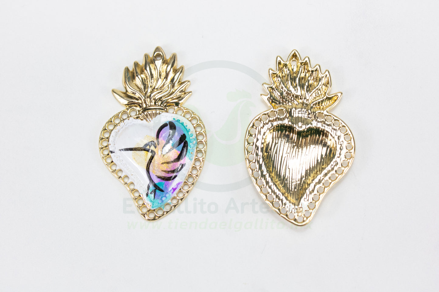 #908 Chapa de Oro - Dije Para Bordar Corazón Pintado (PIEZA) (NUEVO)
