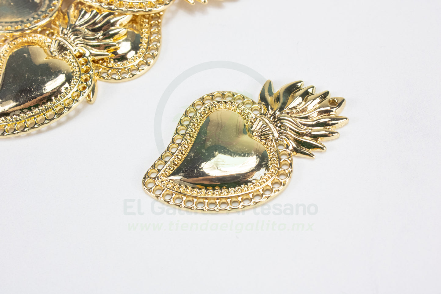 #551 Chapa de Oro - Dije Corazón G Para Bordar (PIEZA) (NUEVO)