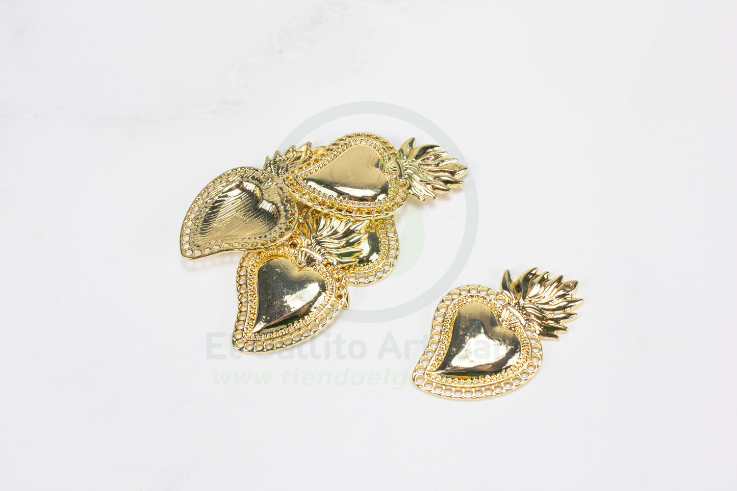 #551 Chapa de Oro - Dije Corazón G Para Bordar (PIEZA) (NUEVO)