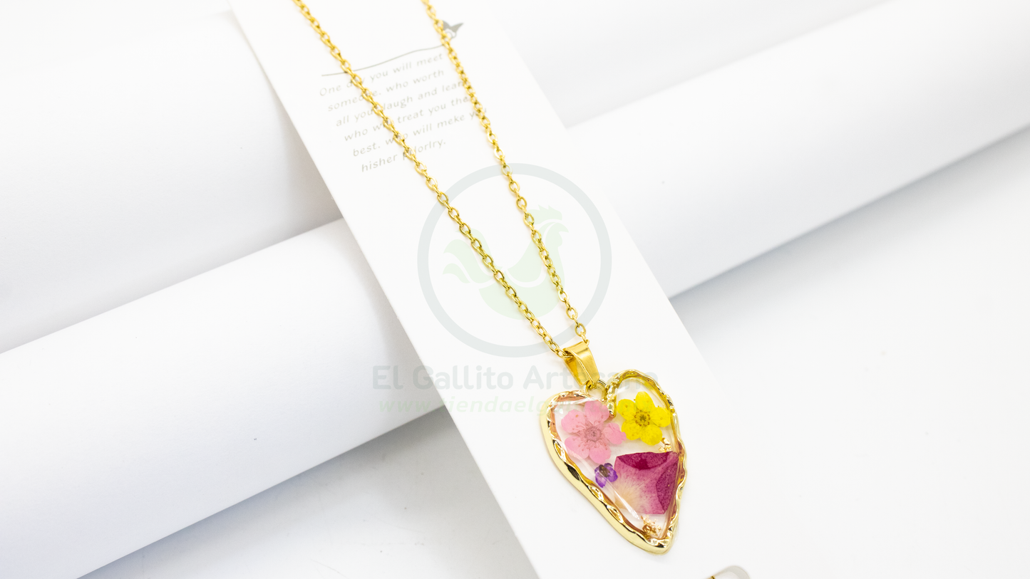 Collar Dije Resina MD03 | Corazón Irregular 2 Flor Pétalo