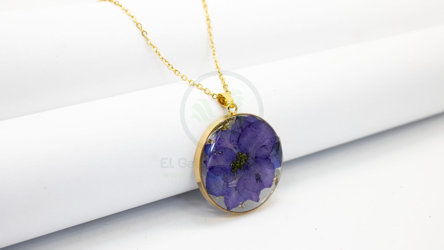 Collar Dije Resina MD06 | Lisianto Morado