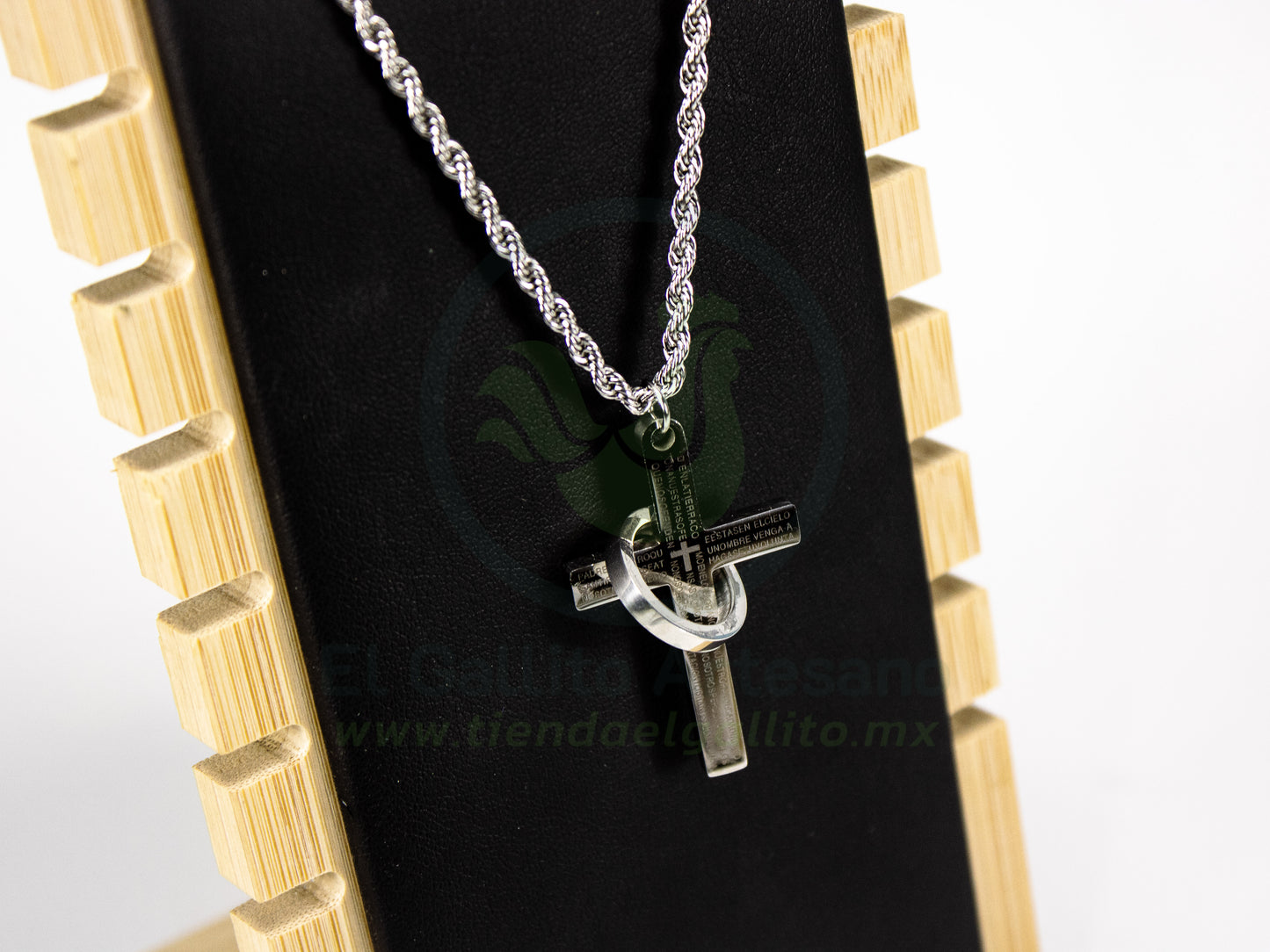 Collar Acero 24-4 MD12 | Cruz Plateada con Anillo