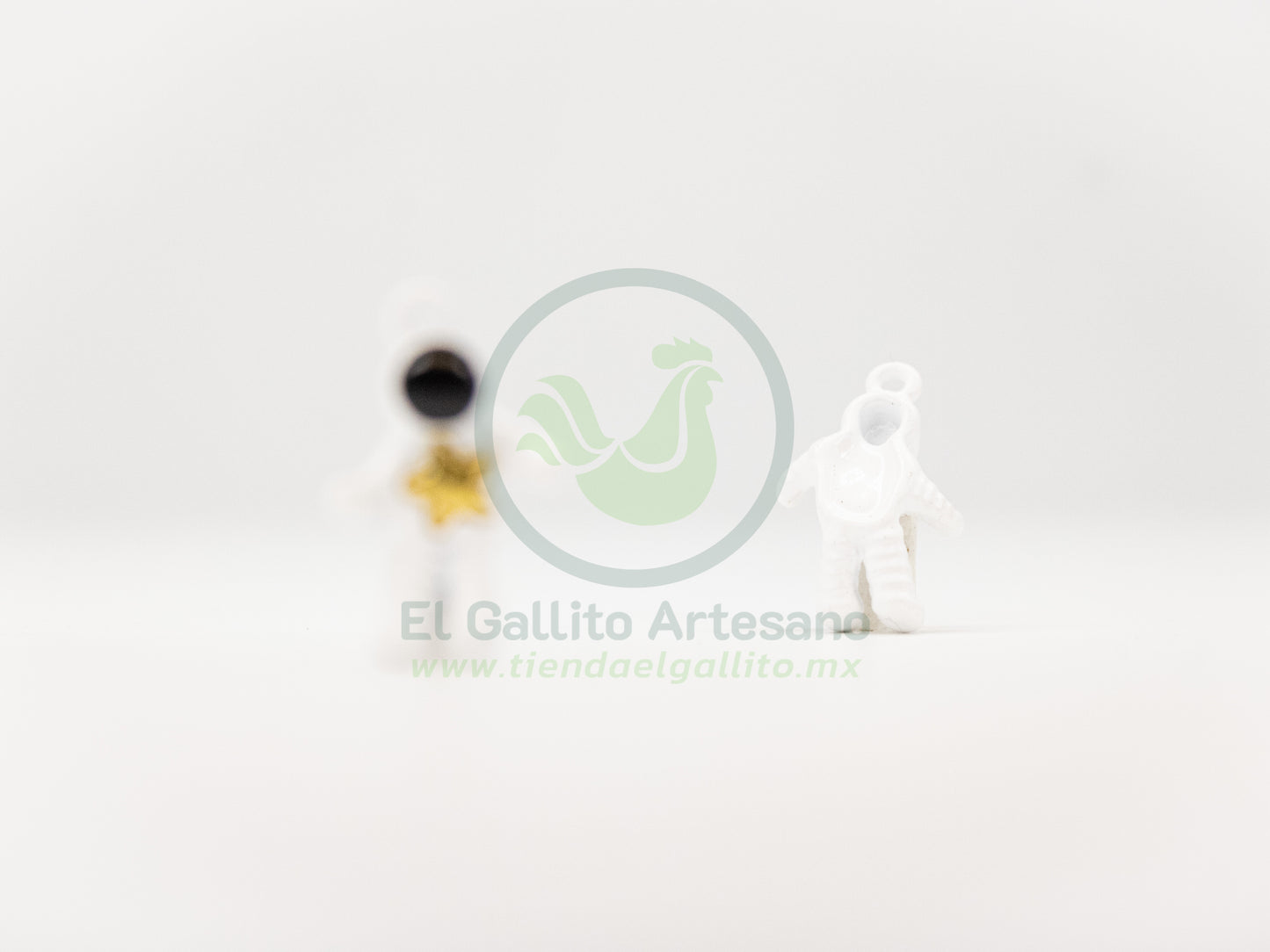 Astronauta MD4 - Blanco Mano Abajo