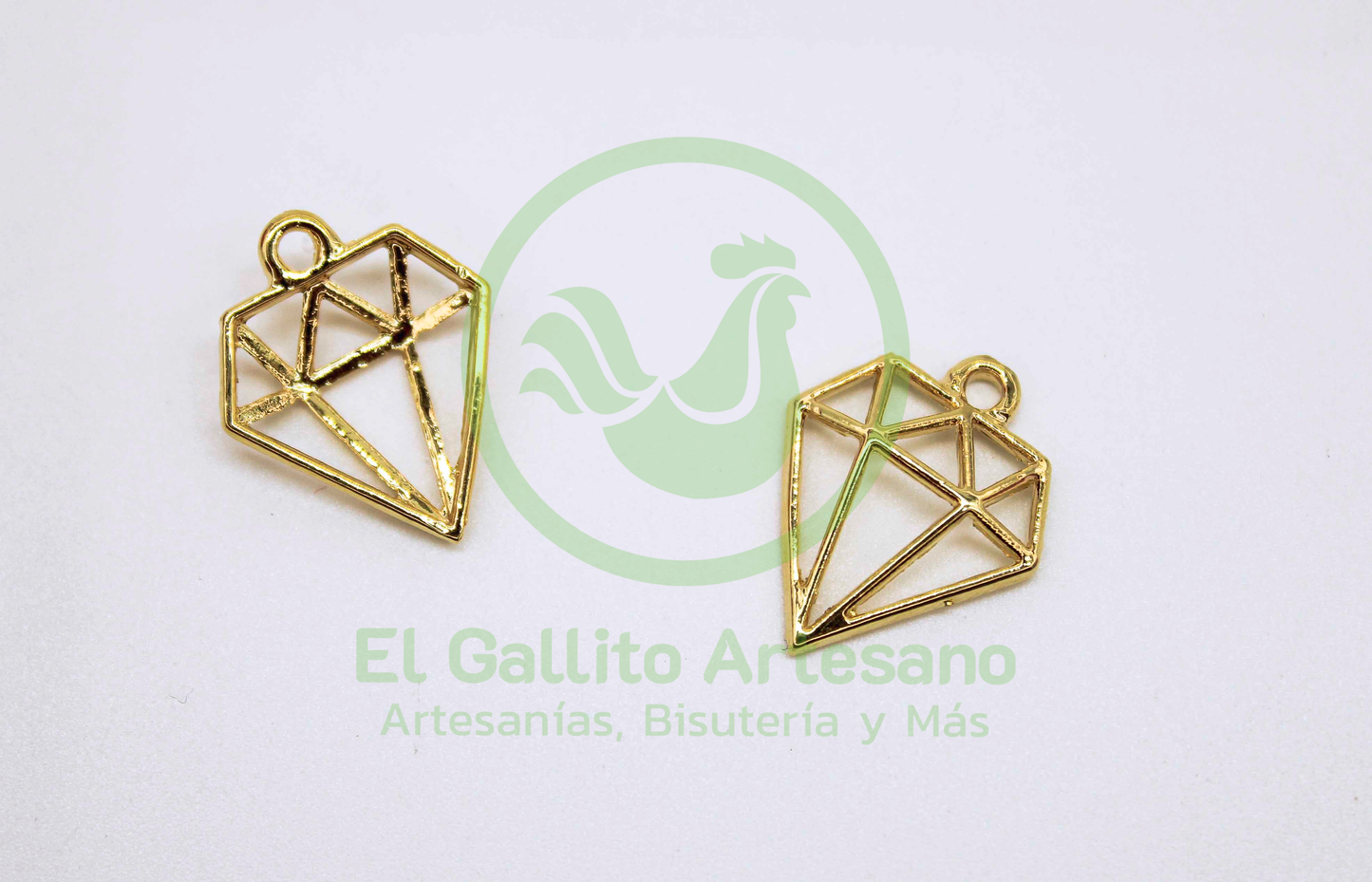 #523 Chapa de Oro - Dije Silueta De Diamante (PIEZA)