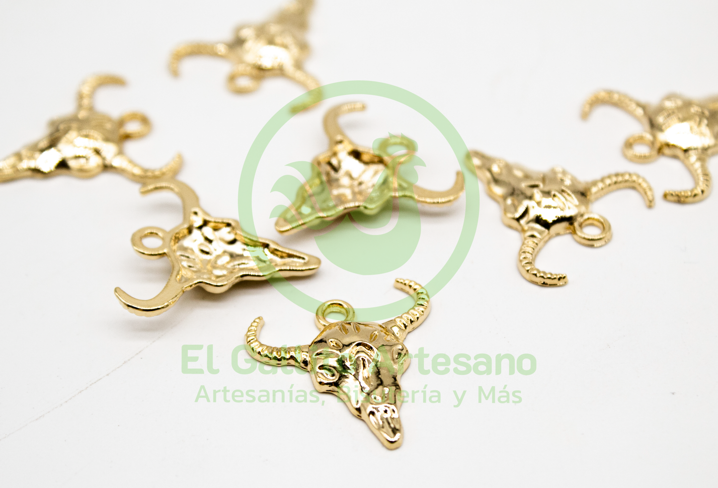 #867 Chapa de Oro - Dije Cabeza De Toro/Buey Chico (PIEZA)