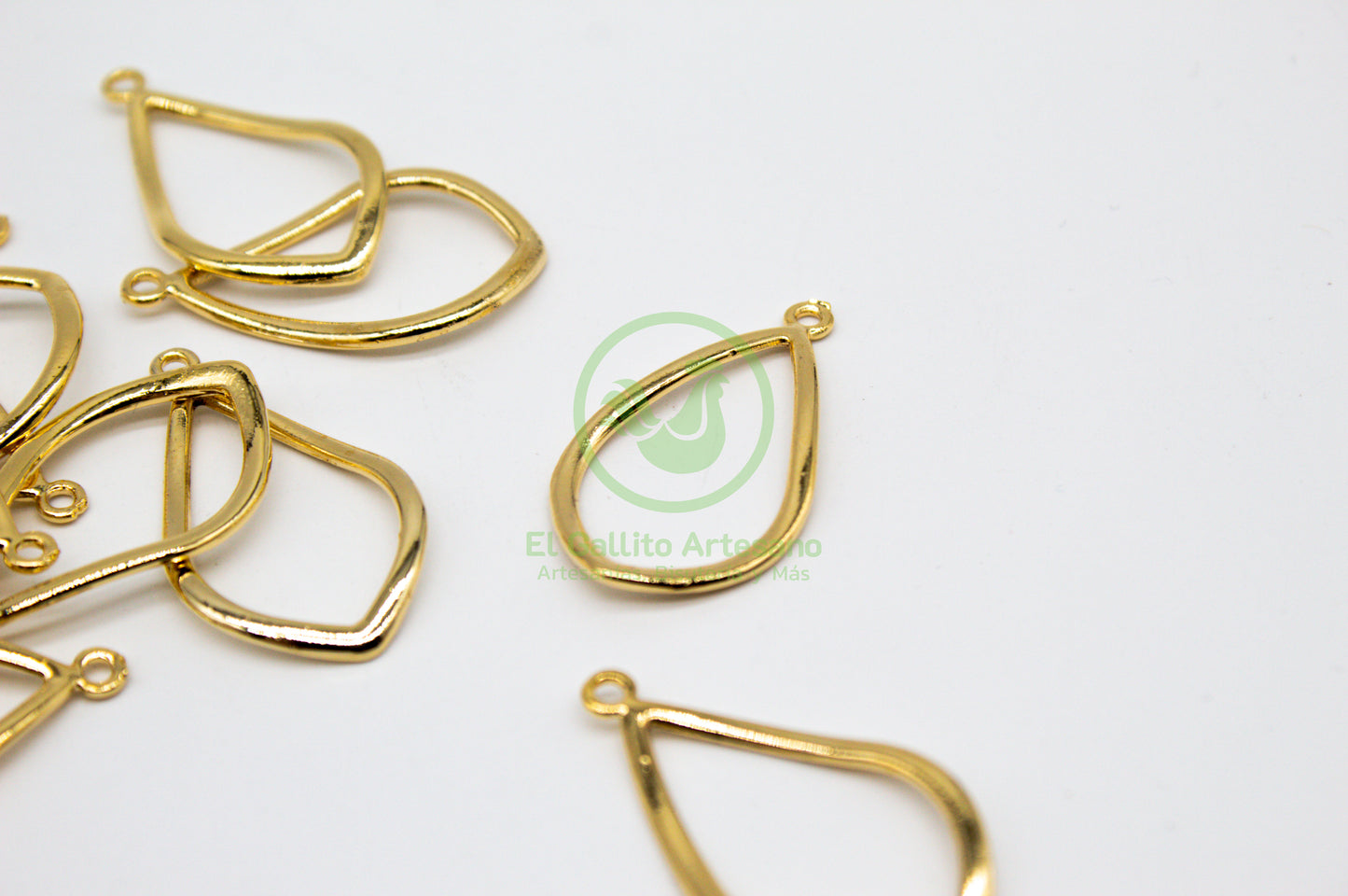 #557 Chapa de Oro - Dije Gota Irregular Grande (PIEZA)