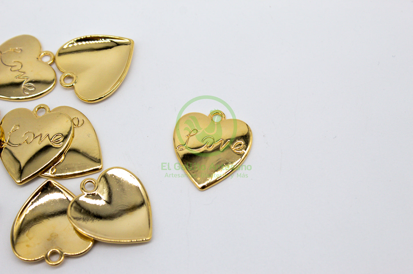 #558 Chapa de Oro - Dije Corazón Grabado Love (PIEZA)