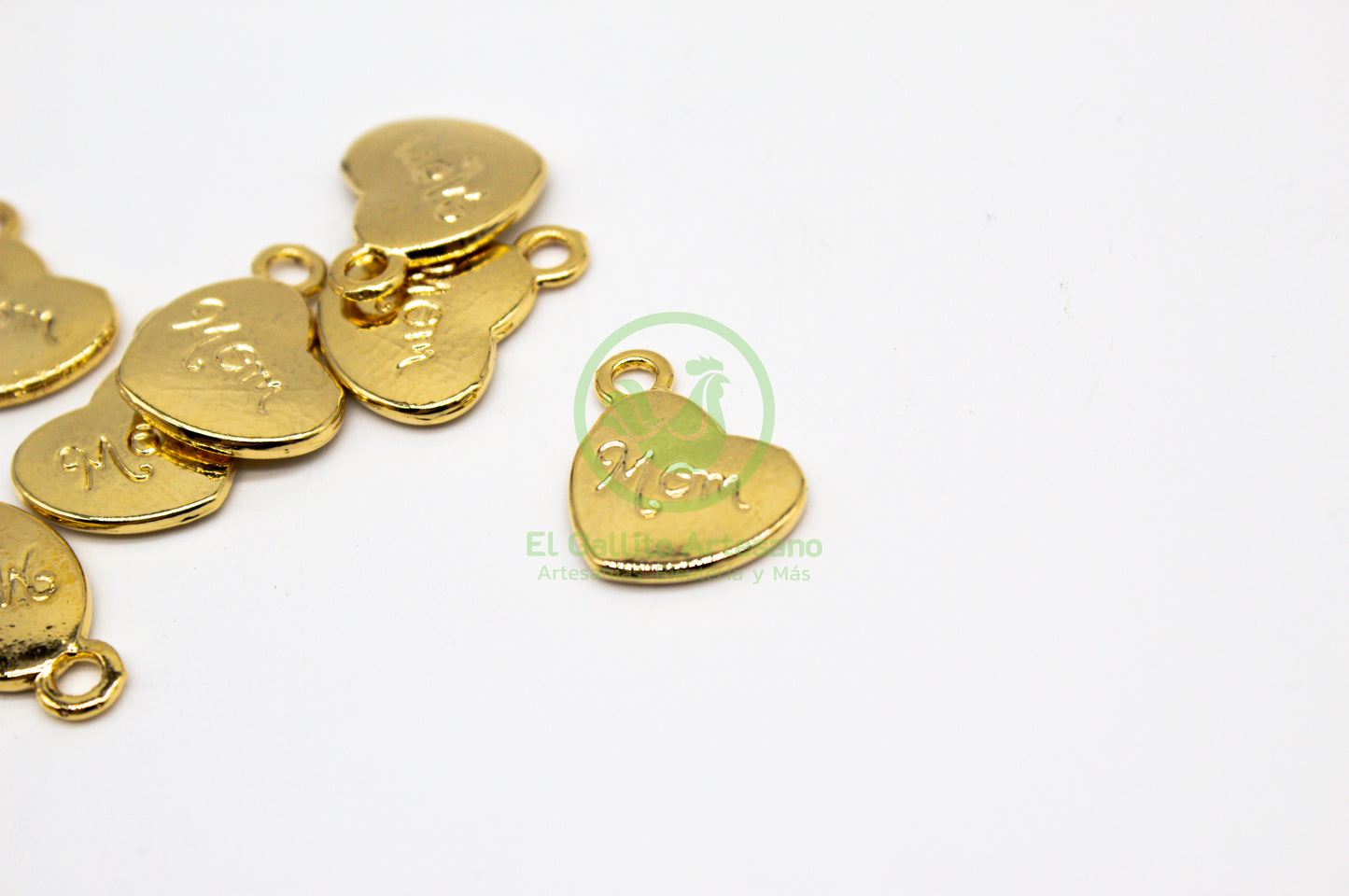 #568 Chapa de Oro - Dije Chueco Corazón Mom (PIEZA)