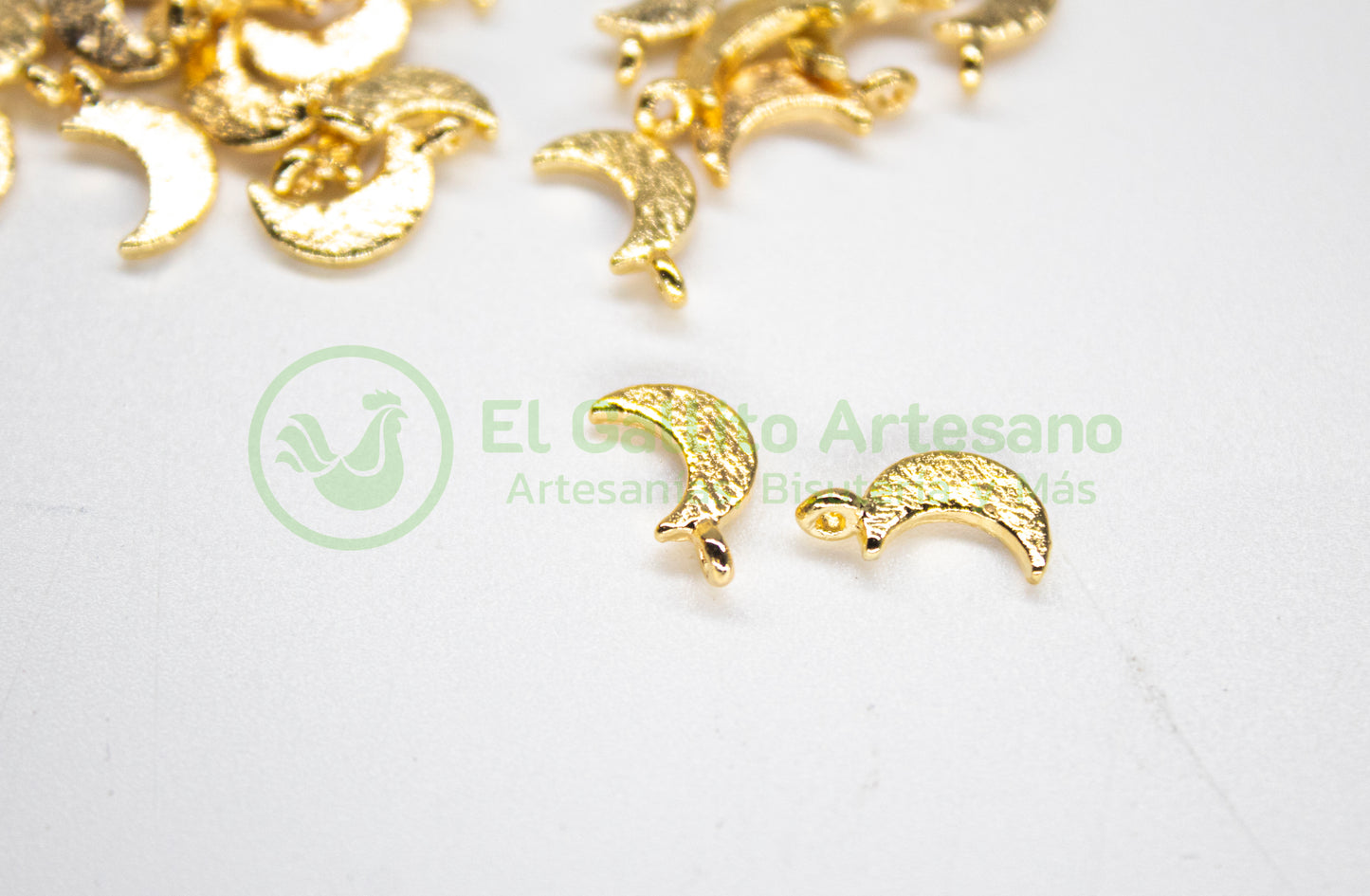 #600 Chapa de Oro - Dije Luna Plana (PIEZA)