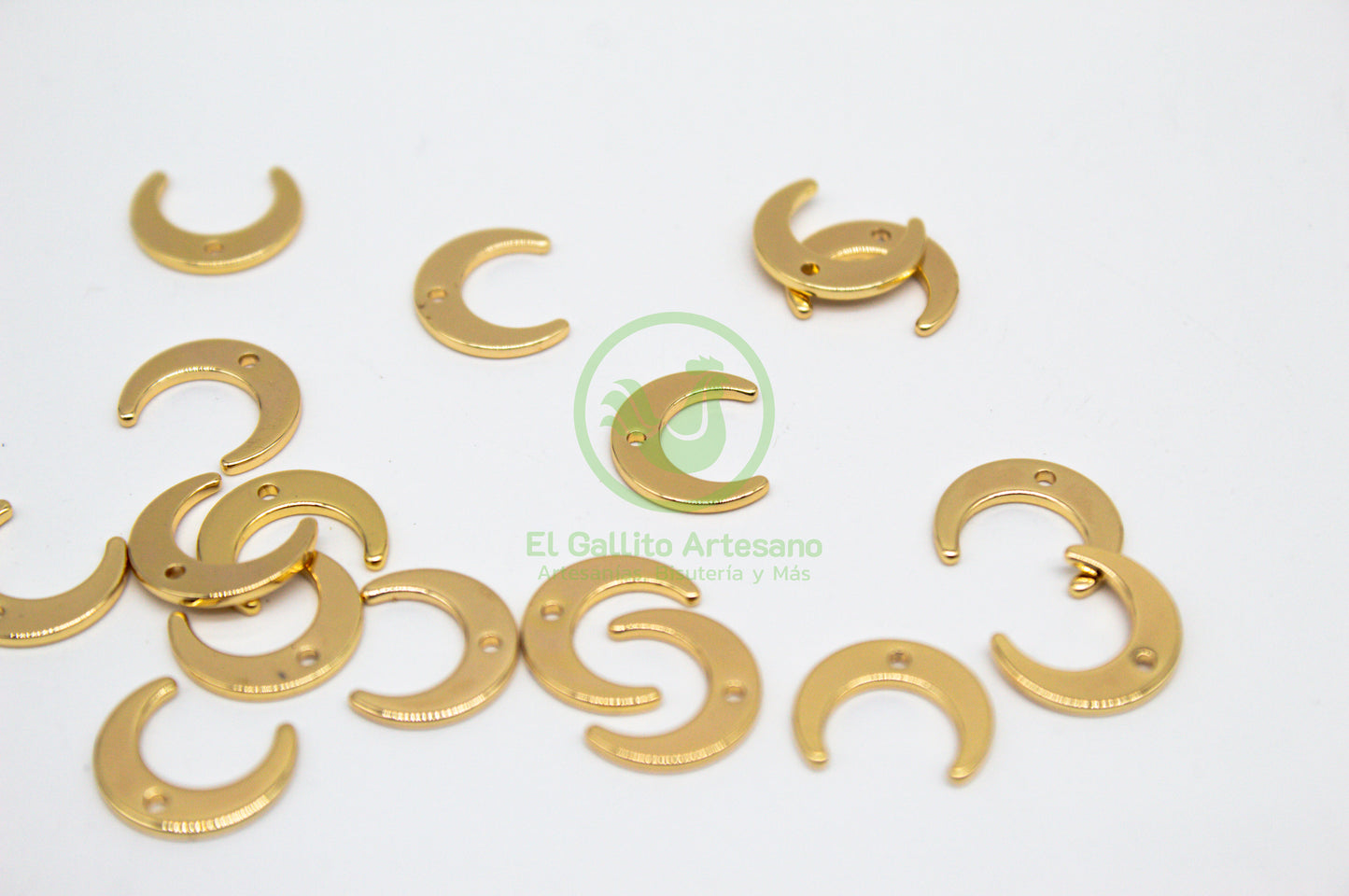 #608 Chapa de Oro - Dije Luna Perfecta Plana Acostada (PIEZA)