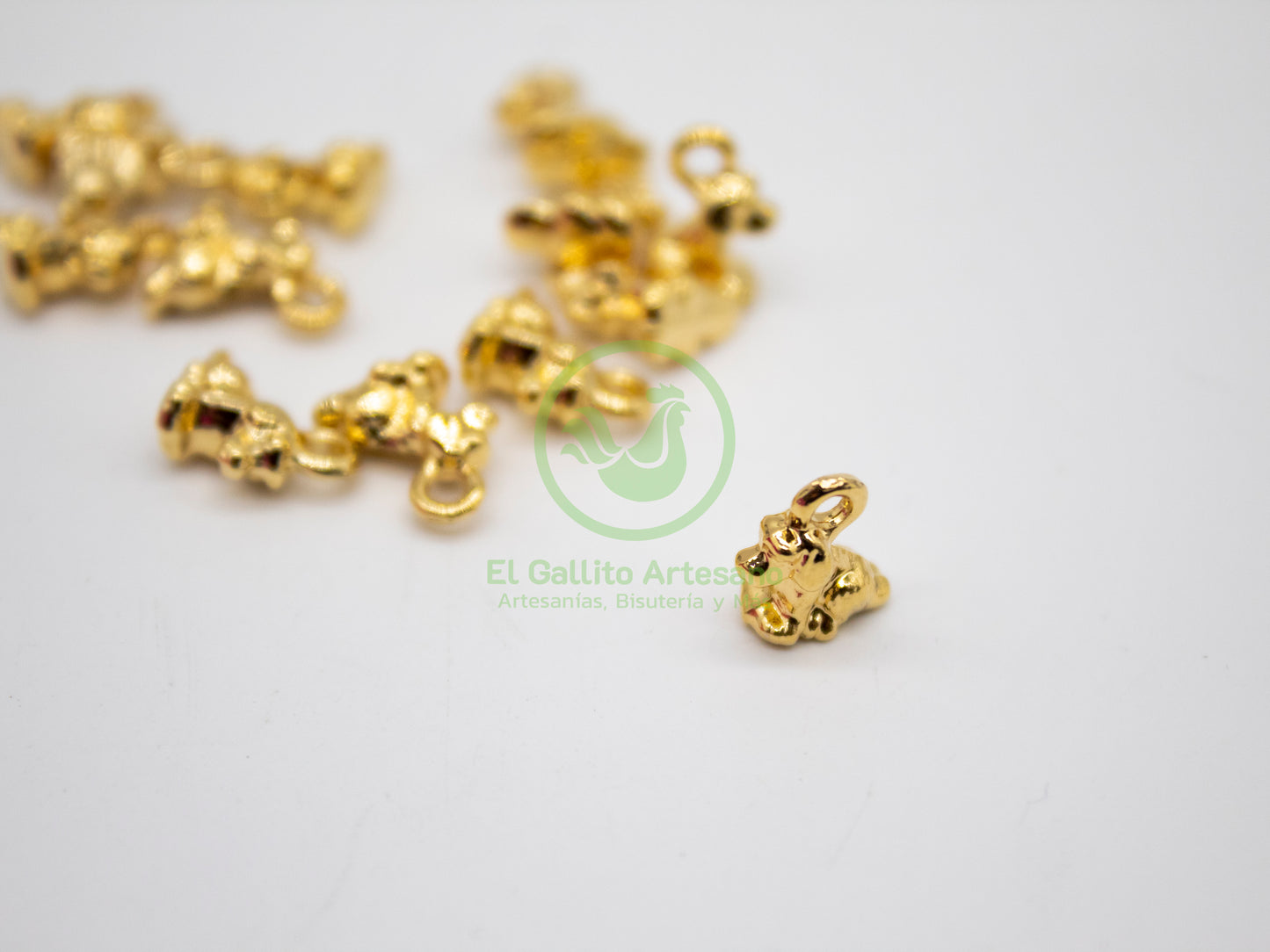 #689 Chapa de Oro - Dije Perro Sentado (PIEZA)
