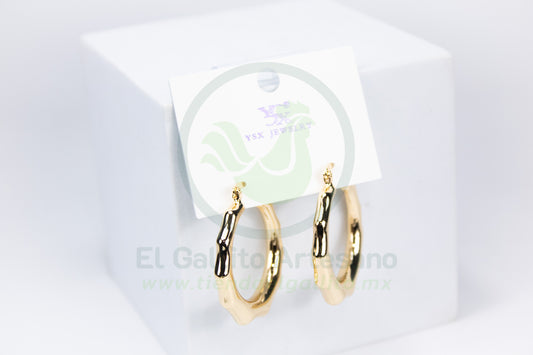 Arete Vivi Hcy-20 | Huggie Hueso