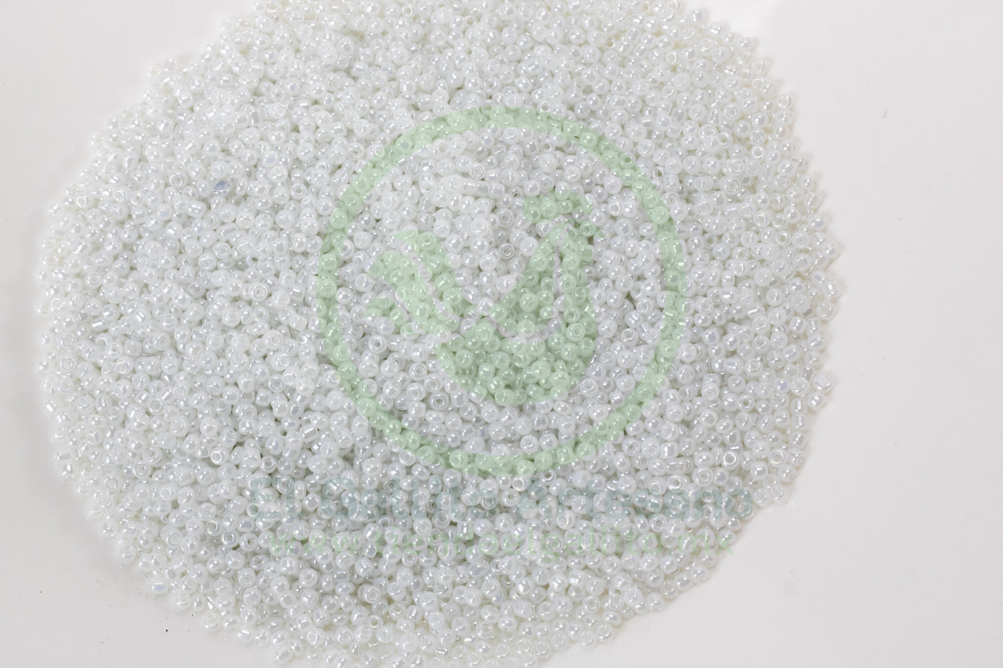 Chaquira 100-Gr120-141 | Blanco Trans Perla
