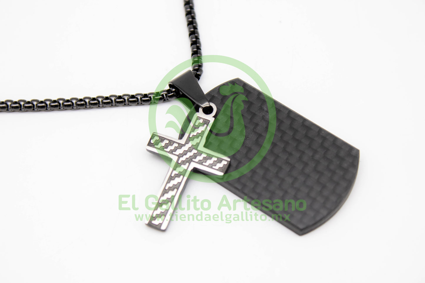 Collar Cruz MD7 | Placa Negra Cruz Plateada Rayada
