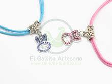 Cargar imagen en el visor de la galería, Collar Pareja MD16 | Conejos Azul y Rosa
