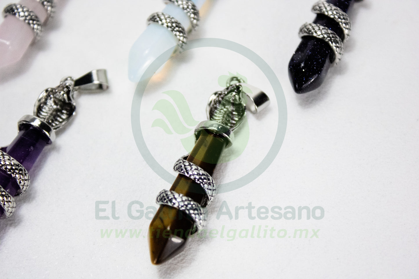 Dije #14 Piedra Obelisco Cobra