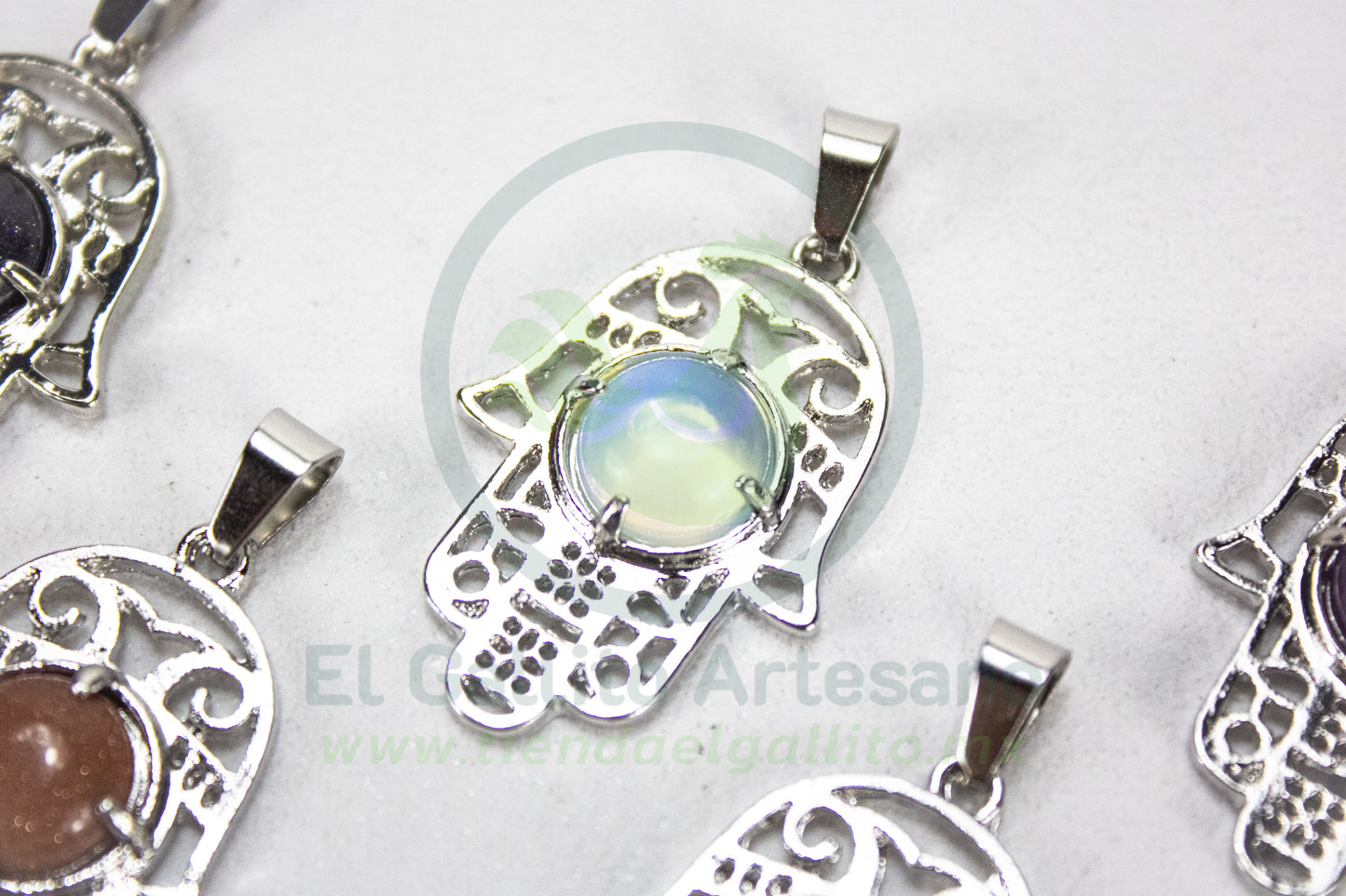 Dije #01 Piedra Mano