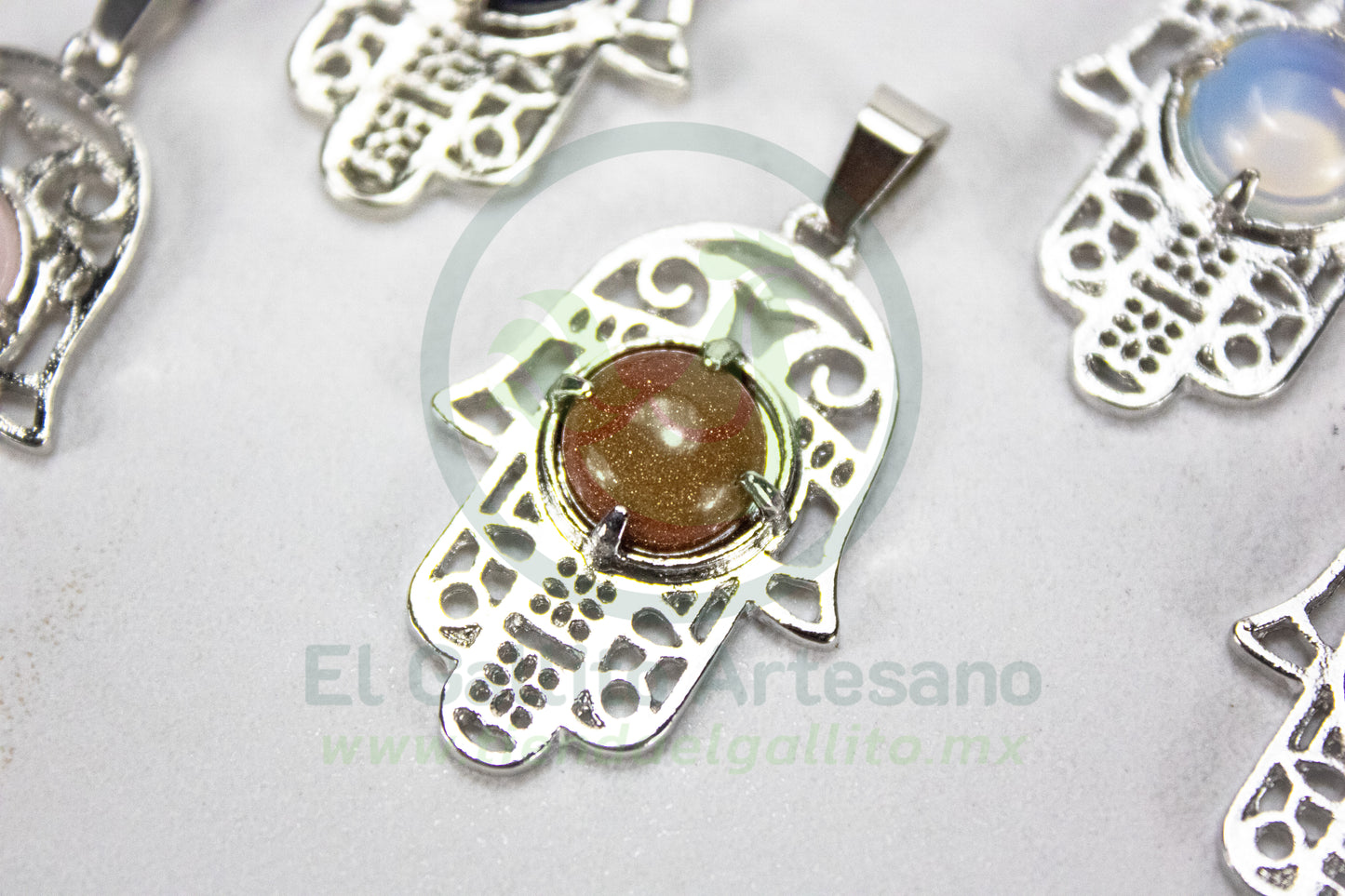 Dije #01 Piedra Mano