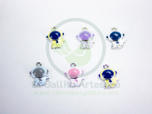 Dije #1 Esmaltado | Astronauta