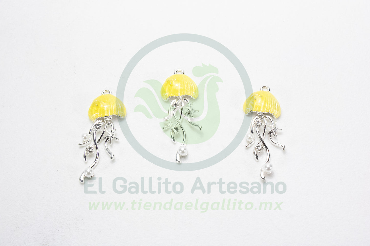 Dije #4 Esmaltado | Medusa Plateada