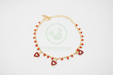 Cargar imagen en el visor de la galería, Pulsera Dijes MD01 | Chaquirón Rojo Corazón Silueta
