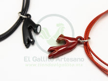 Cargar imagen en el visor de la galería, Pulsera HC Dije MD23 | Manos Corazón Coreano Neg/Rojo
