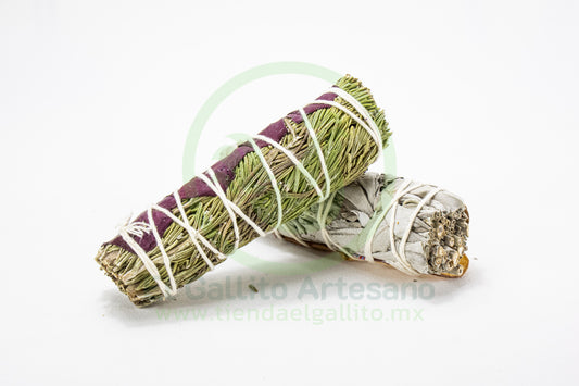 Salvia Romero Pétalos Atado