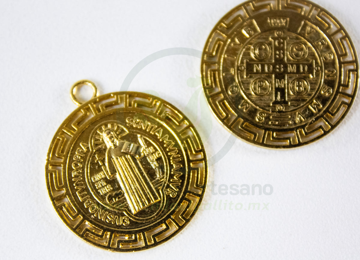 #496 Chapa de Oro - Medalla San Benito Grecas Grande (PIEZA)