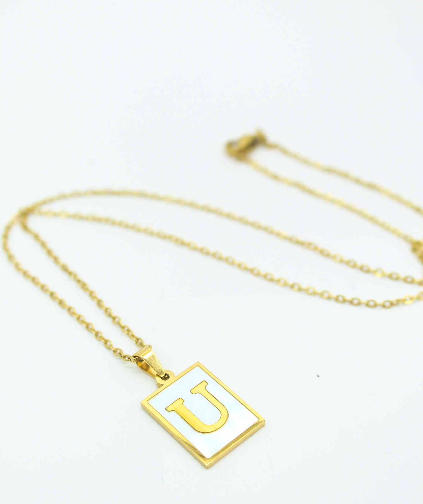 Collar Letras Cuadrado Perla