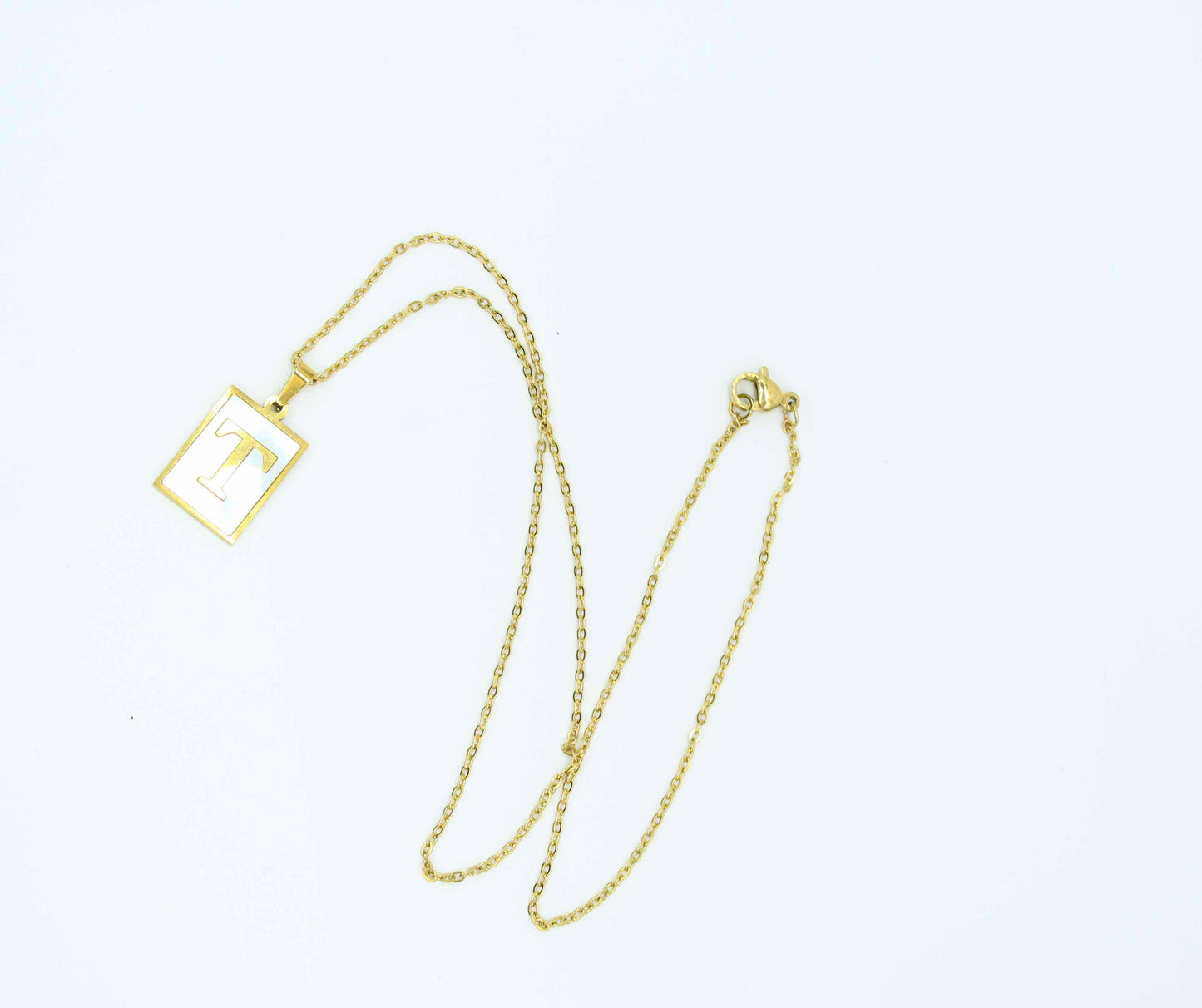 Collar Letras Cuadrado Perla