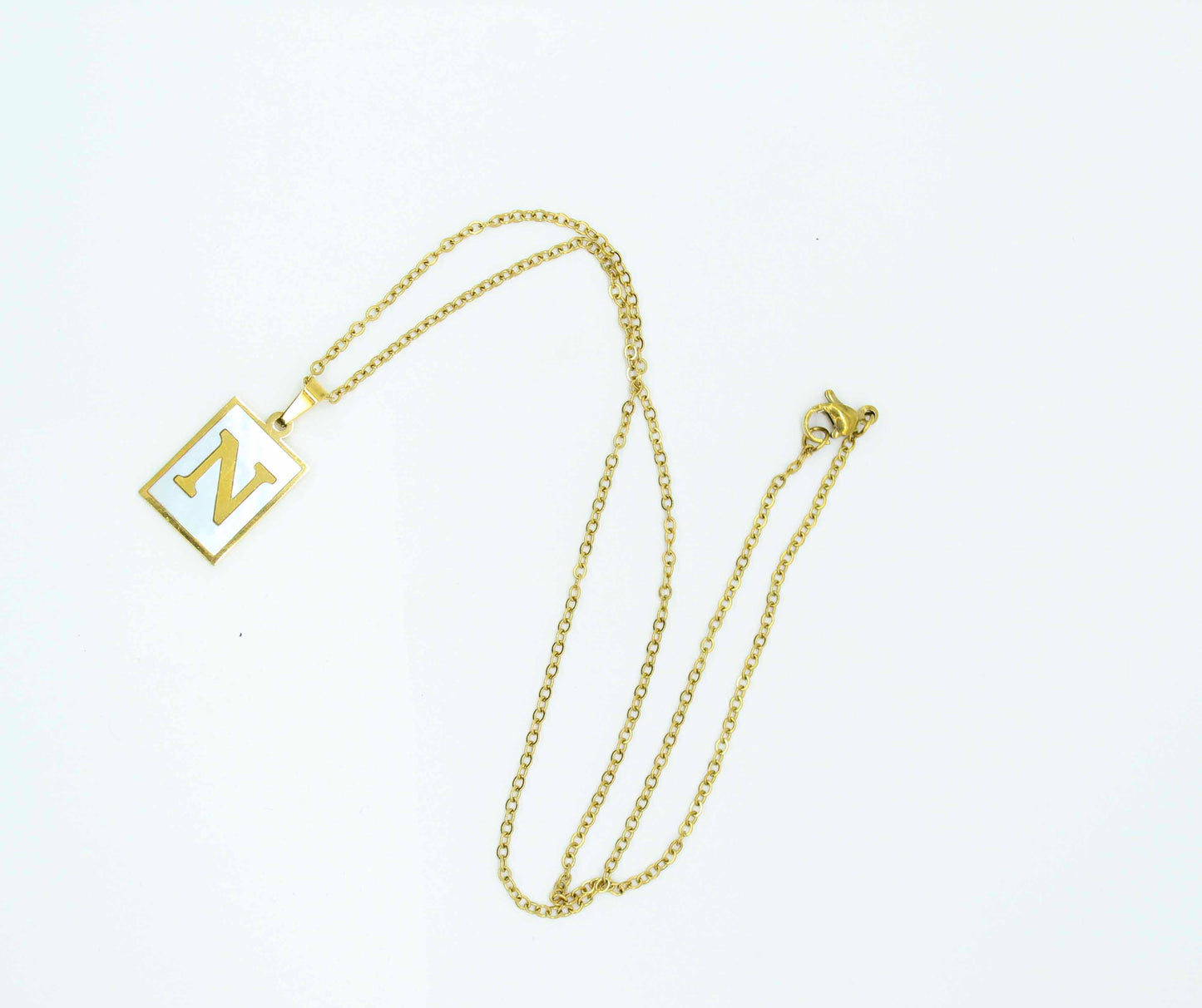 Collar Letras Cuadrado Perla