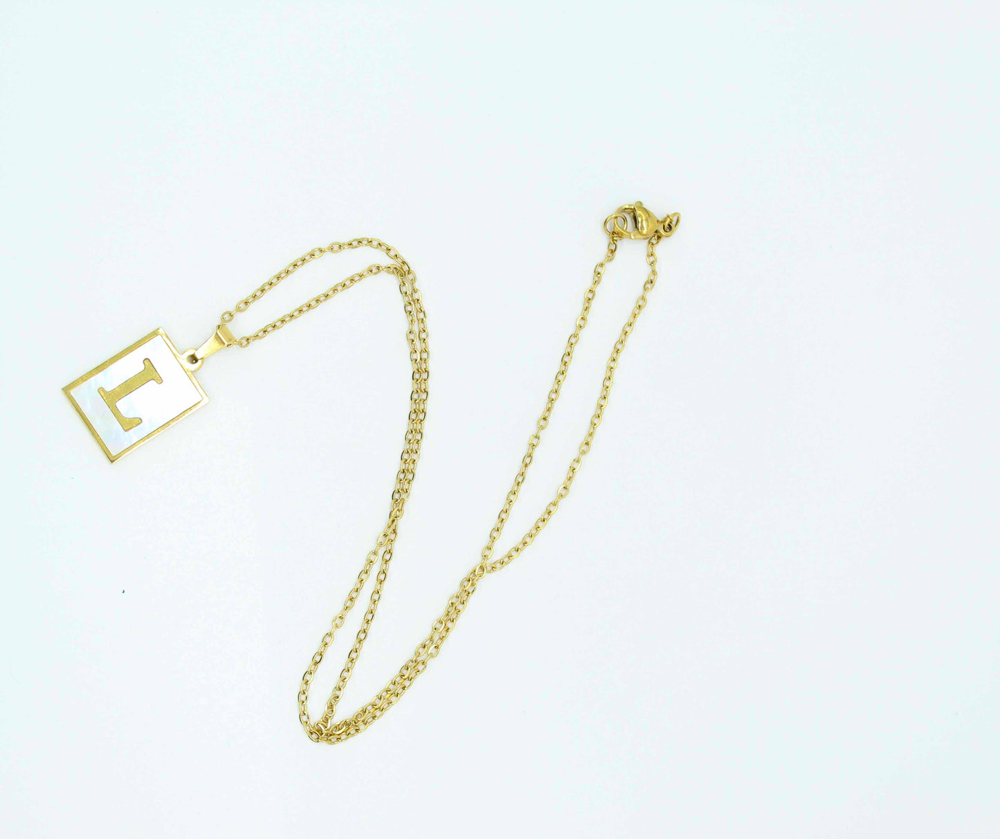 Collar Letras Cuadrado Perla