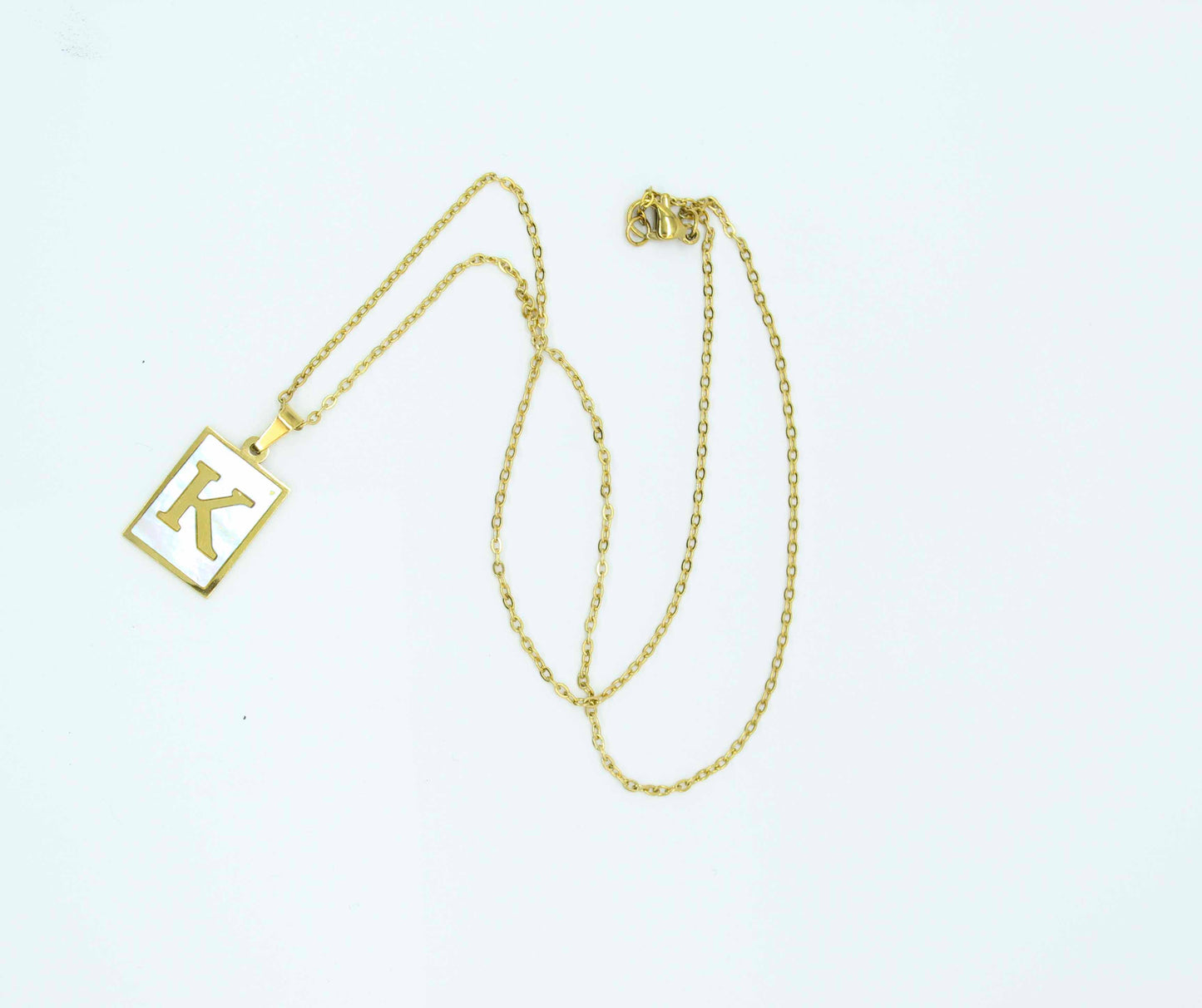 Collar Letras Cuadrado Perla