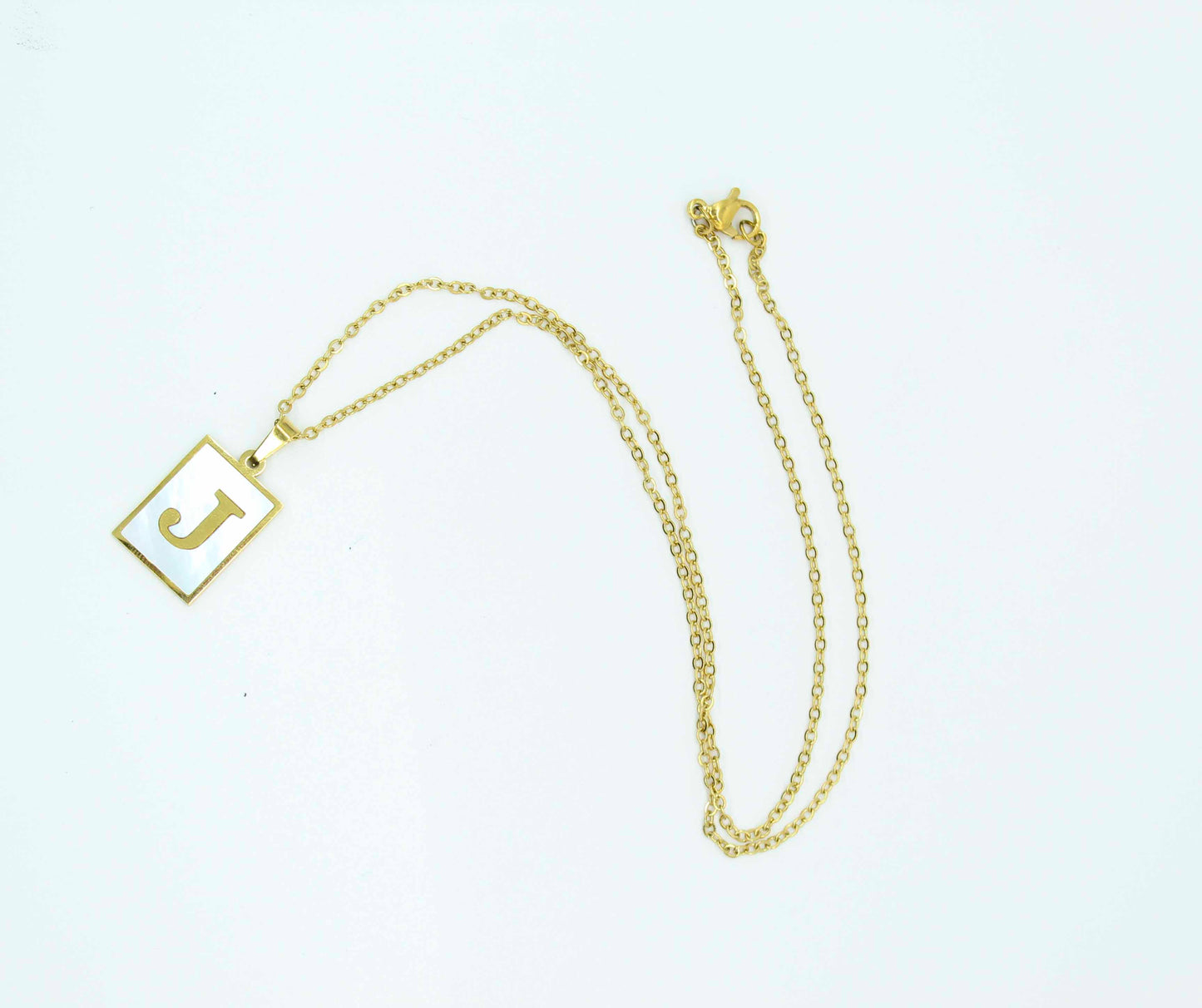 Collar Letras Cuadrado Perla