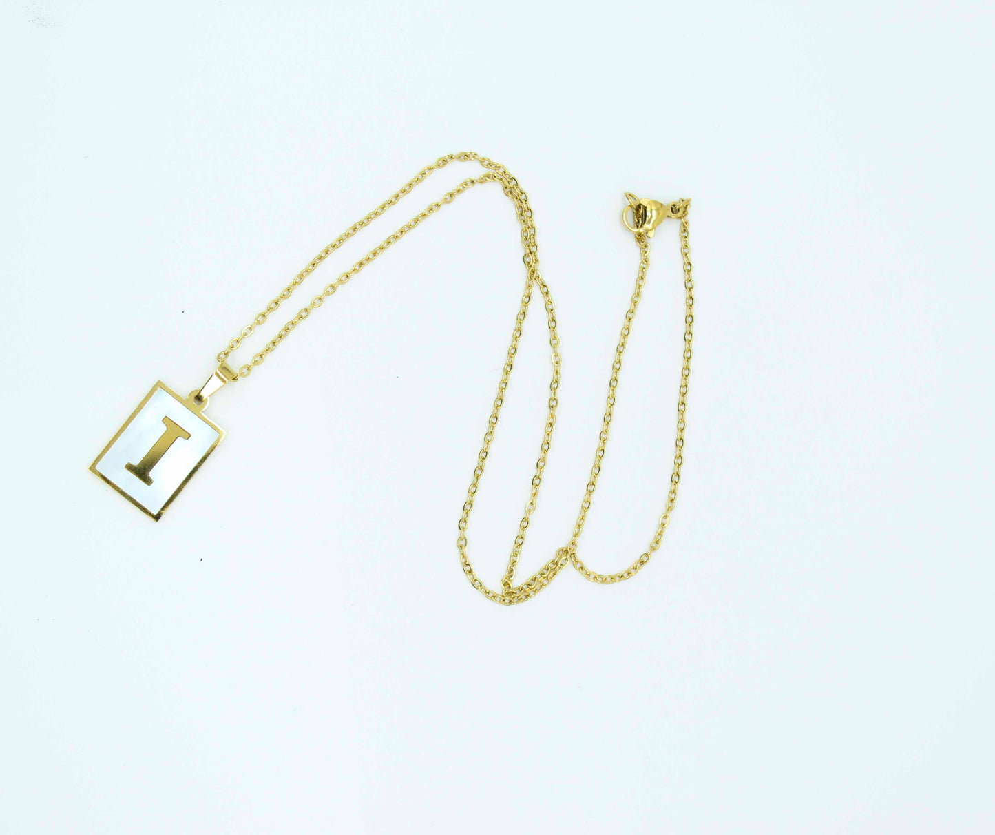 Collar Letras Cuadrado Perla