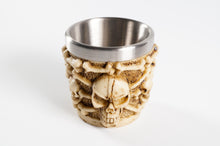 Cargar imagen en el visor de la galería, Vaso Calaveras Mod 4 Chico
