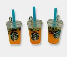 Cargar imagen en el visor de la galería, Dije Mini - Latte Starbucks
